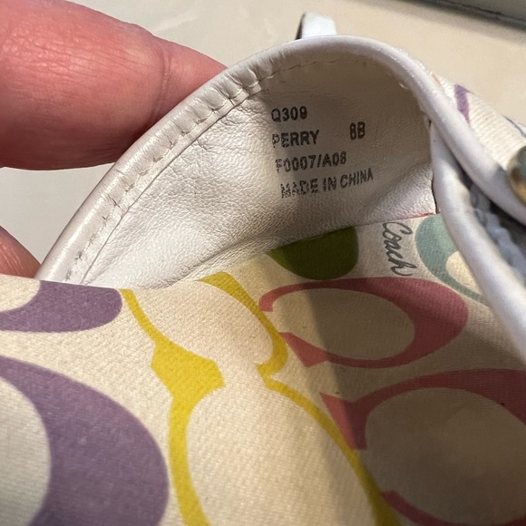 Coach Perry multicolor slides with buckle detail size 8B - Picture 8 of 11